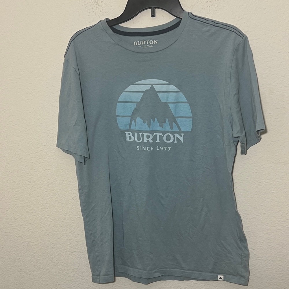Burton men’s size M Slate Blue Mountain Tee